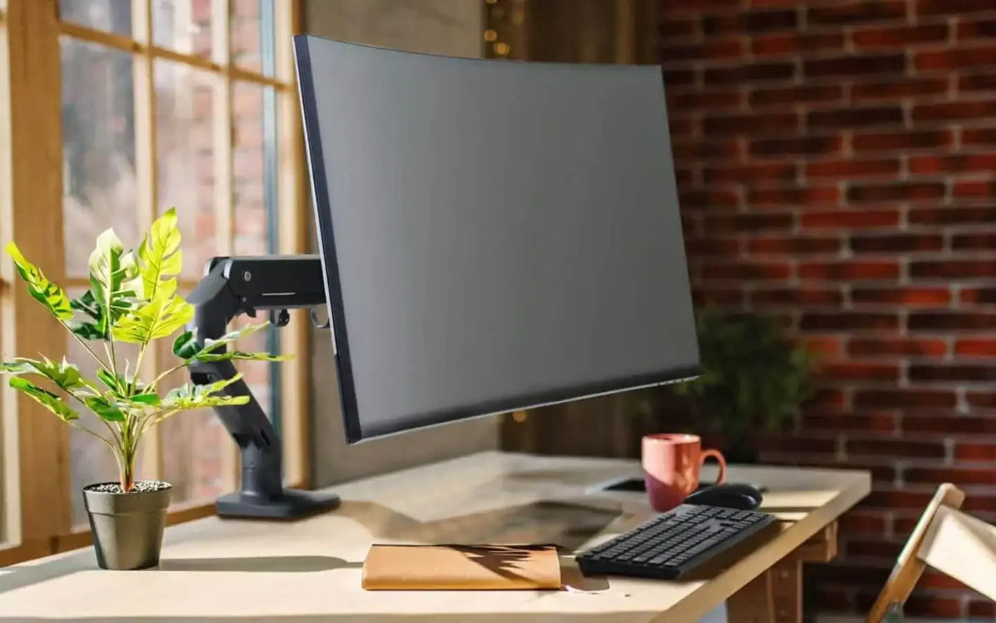 Regulowany uchwyt do monitora, czyli ergonomiczna propozycja od Ergotron