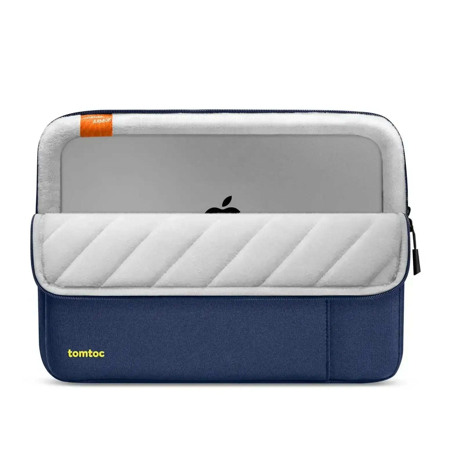 Etui na laptopa w kolorze granatowym z białą wyściółką, komputer w środku