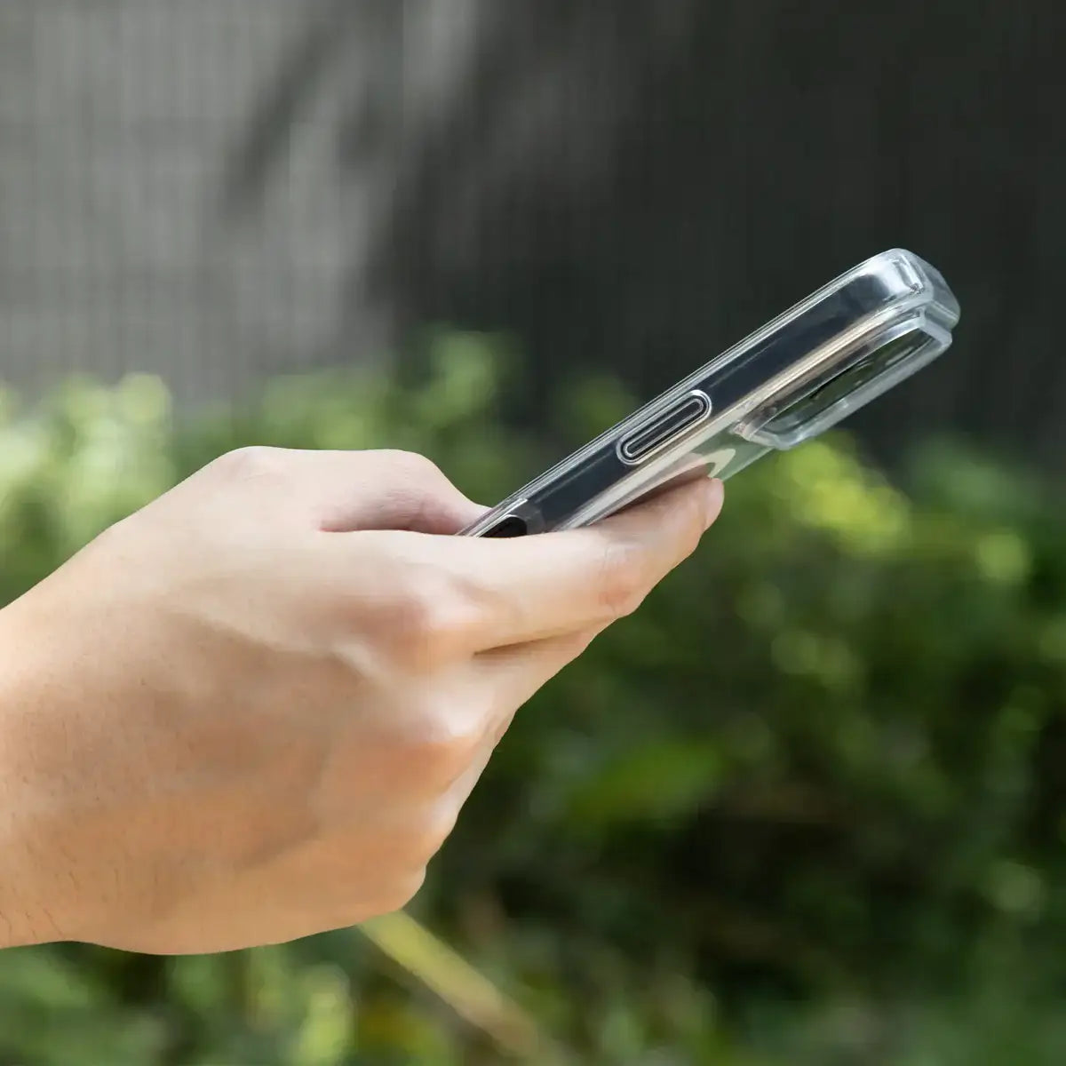 Native Union - (RE)Clear Case for iPhone 17 / Pro / Pro Max / Air - Etui na iPhone z MagSafe