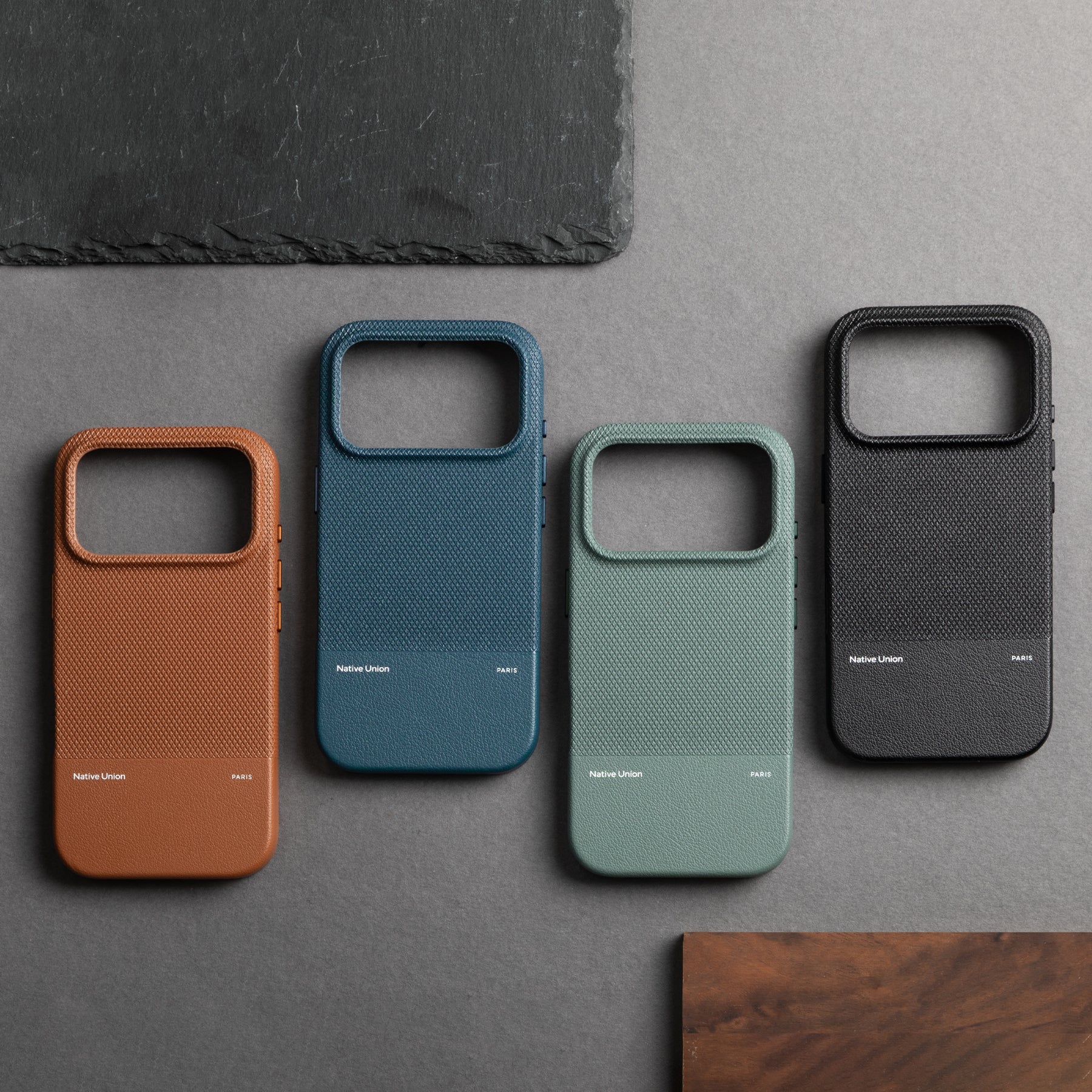 Native Union - (Re)Classic Case for iPhone 17 / Pro / Pro Max / Air - Etui na iPhone z MagSafe