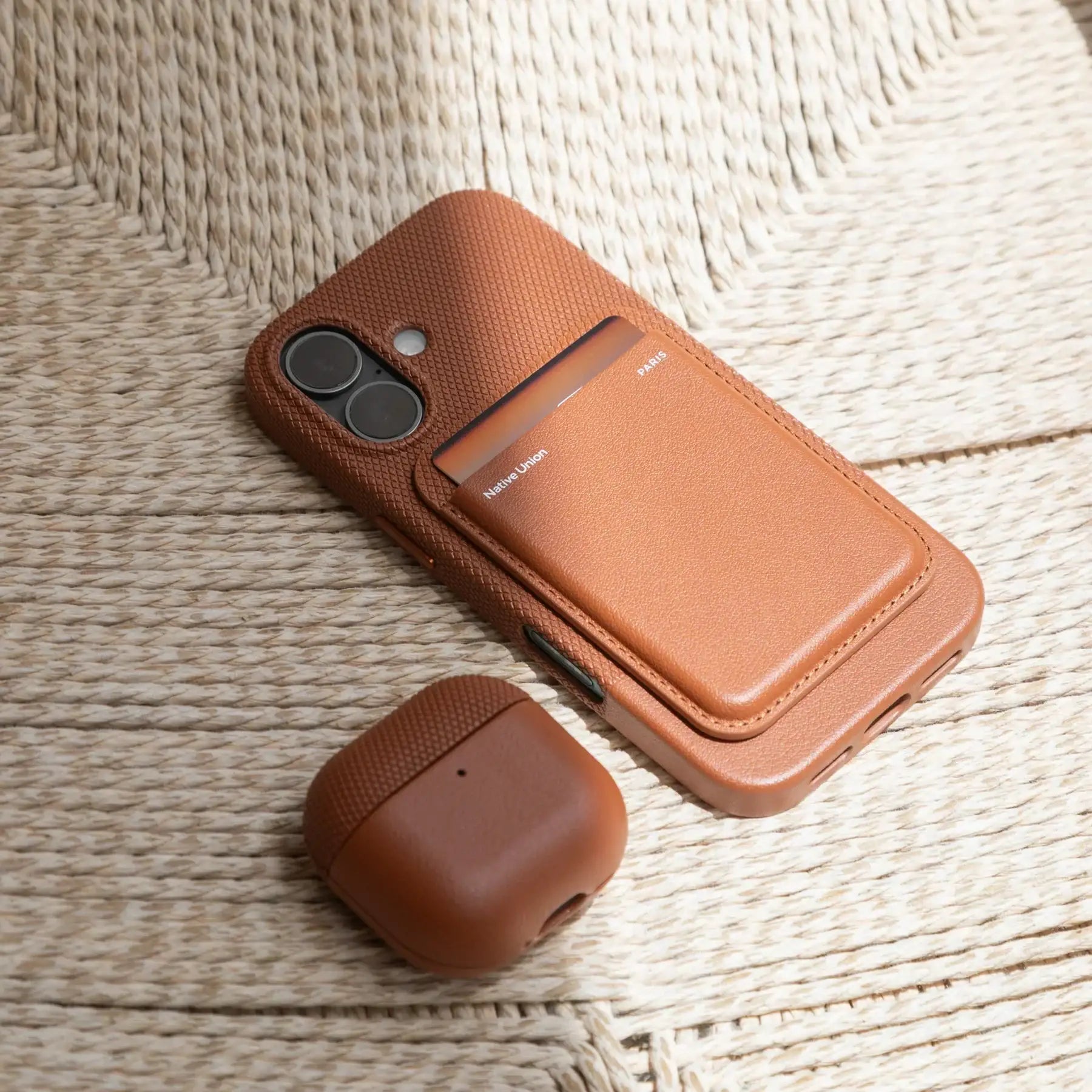 Native Union - (Re)Classic Case for iPhone 17 / Pro / Pro Max / Air - Etui na iPhone z MagSafe