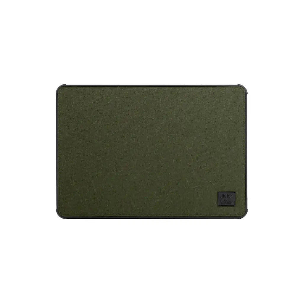 Zielone etui na iPad UNIQ Defender Green, prostokątne, minimalistyczne, logo w rogu