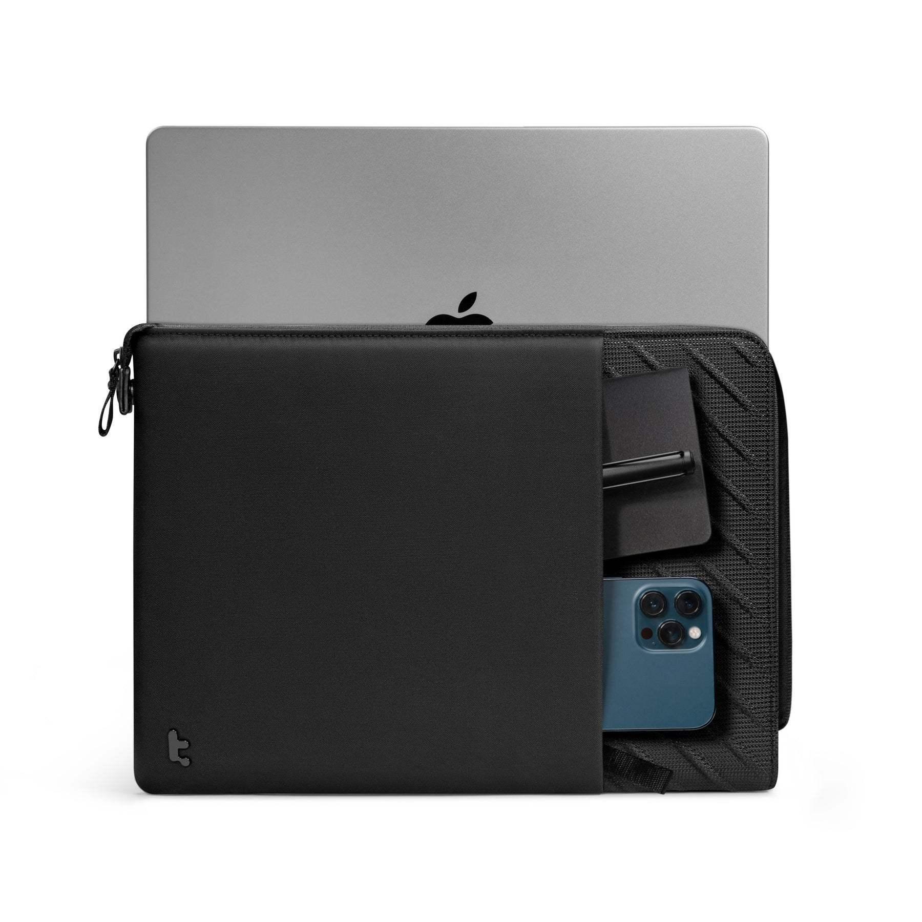 Czarna etui na laptopa, smartfon i akcesoria biurowe, nowoczesny design, organizer biurowy