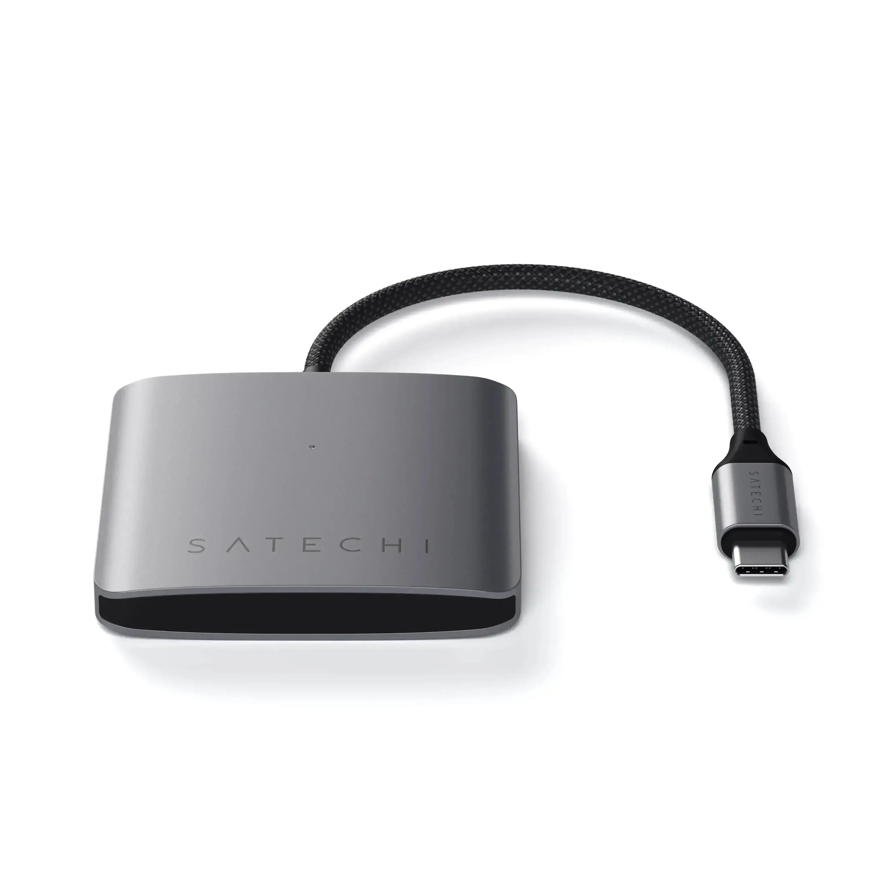 Nowoczesny hub USB-C z czterema portami i wsparciem Power Delivery, aluminiowa obudowa