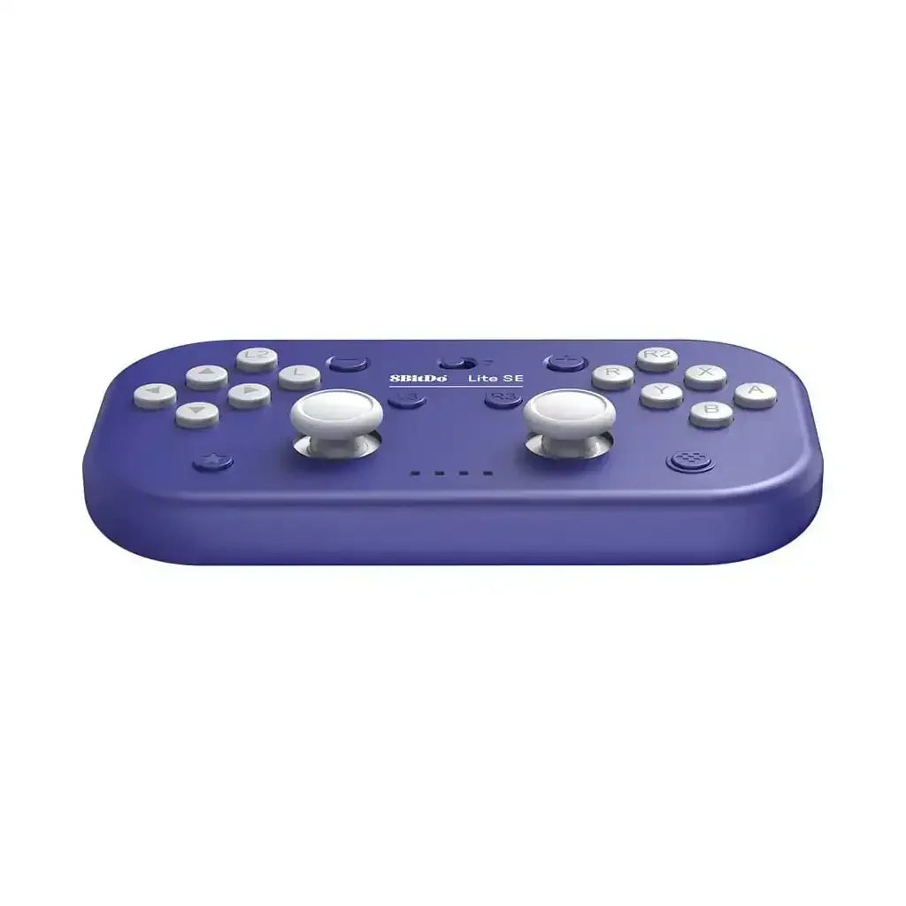 Fioletowy kontroler do gier 8BitDo Lite SE z dwoma joystickami na białym tle