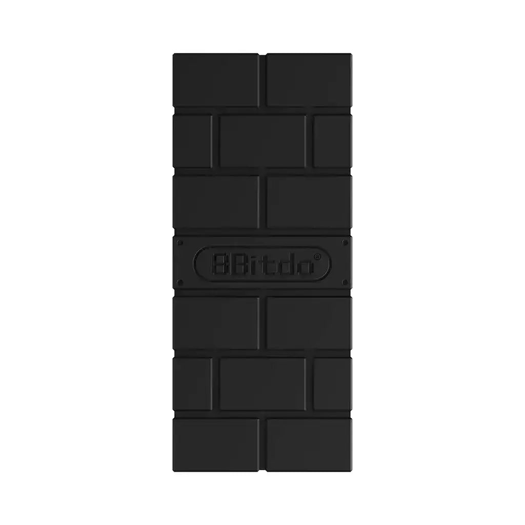 Czarna klawiatura mechaniczna 8Bitdo w stylu retro, z prostokątnym wzorem bloków