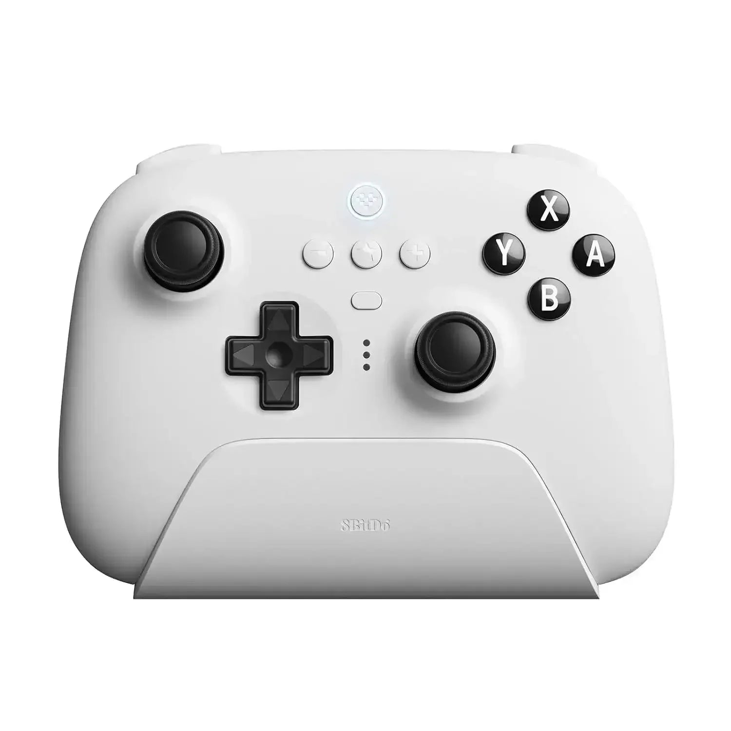 Biały bezprzewodowy gamepad do komputera, pady i przyciski, stojak, akcesoria biurowe