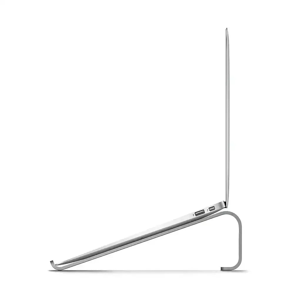 Aluminiowy stojak na laptopa ułatwiający ergonomiczny układ biurka home office