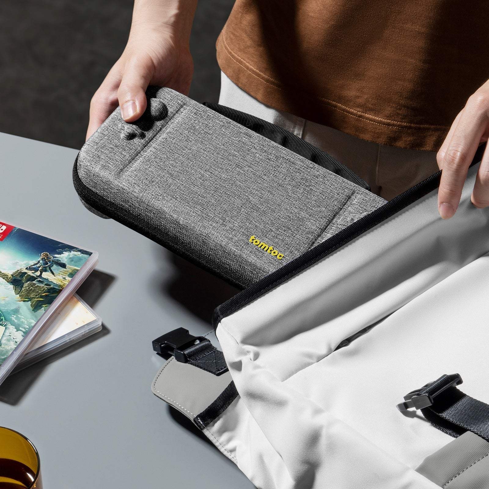 Tomtoc - FancyCase-G05 Nintendo Switch Medium Case - Pokrowiec na Konsolę Nintendo Switch