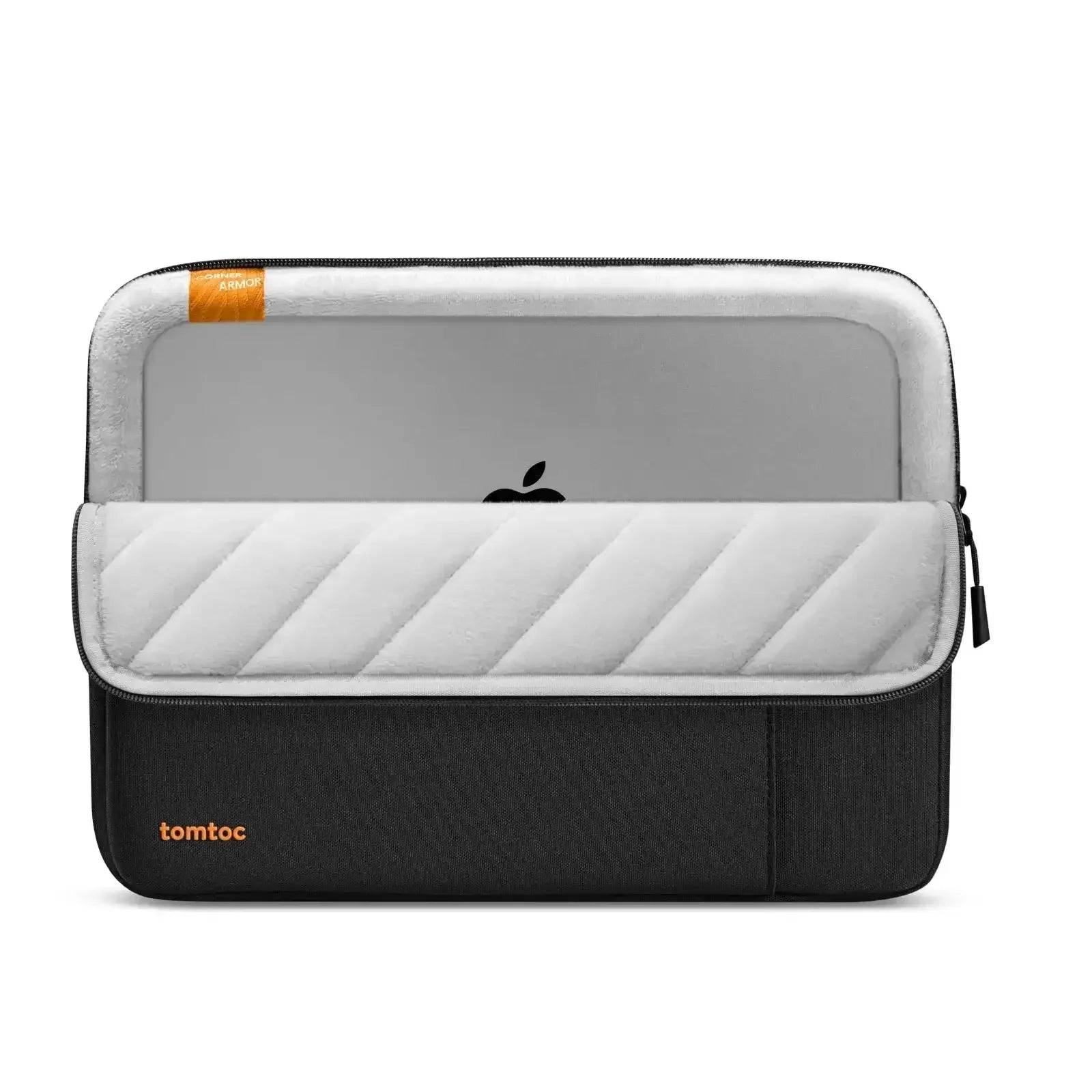 Etui na laptopa z matową powłoką, czarno-szare, laptop w środku, akcesoria biurowe.