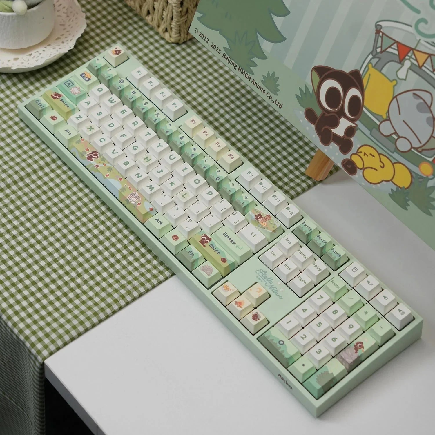 Miękka, pastelowa klawiatura mechaniczna z motywem zwierząt, idealna do home office i personalizacji desk setupu.