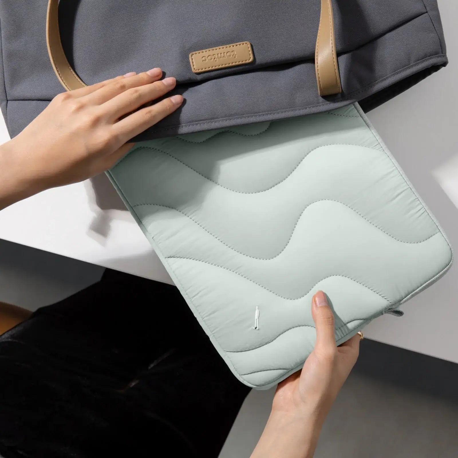 Tomtoc - Terra-A27 Laptop Sleeve for 16 inch MacBook Pro - Pokrowiec na MacBooka