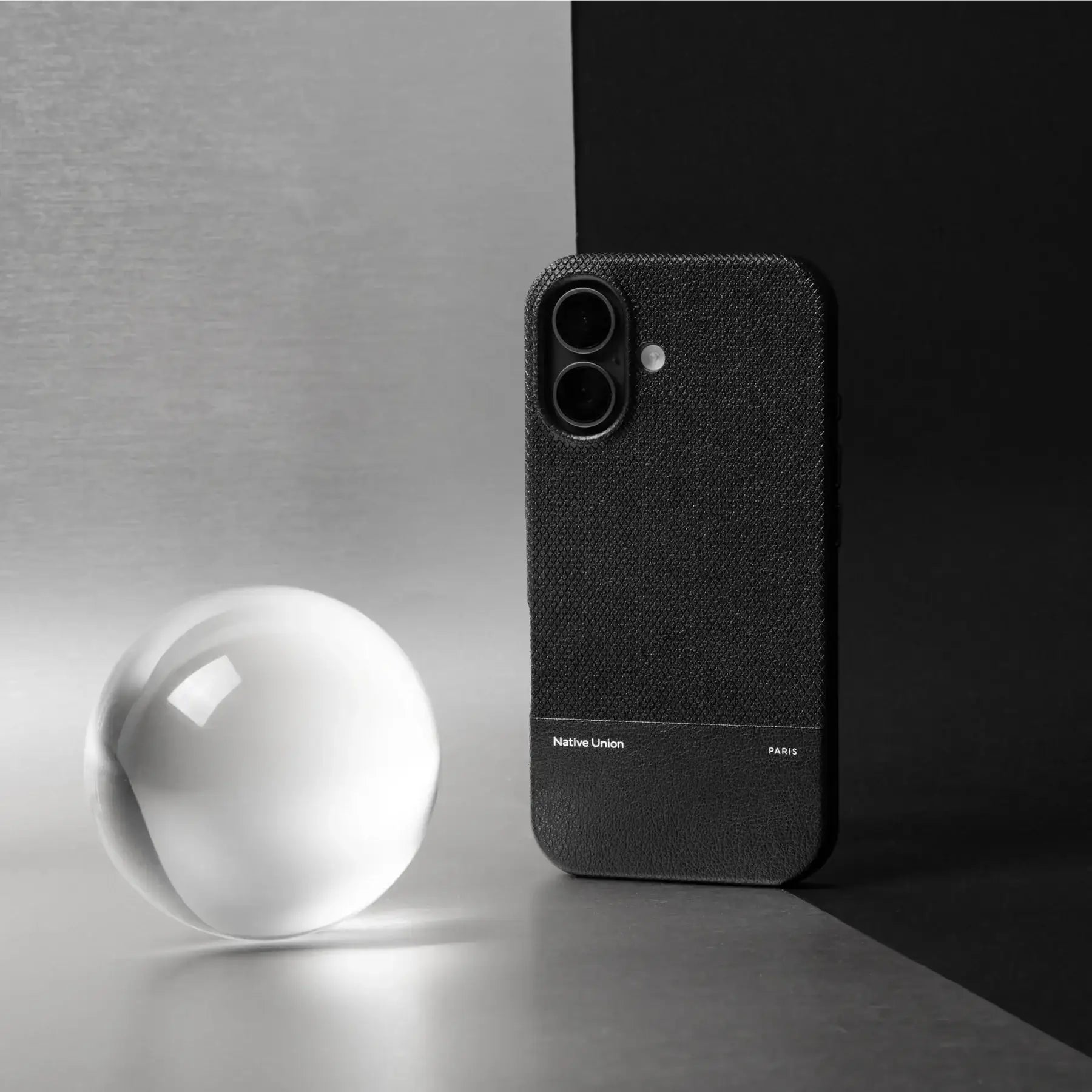 Native Union - (Re)Classic Case for iPhone 17 / Pro / Pro Max / Air - Etui na iPhone z MagSafe