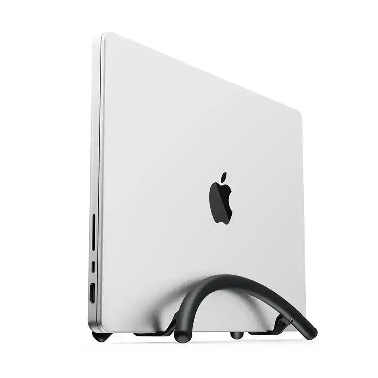 Czarny stojak biurowy na laptopa, elegancki aluminiowy notebook ustawiony pionowo