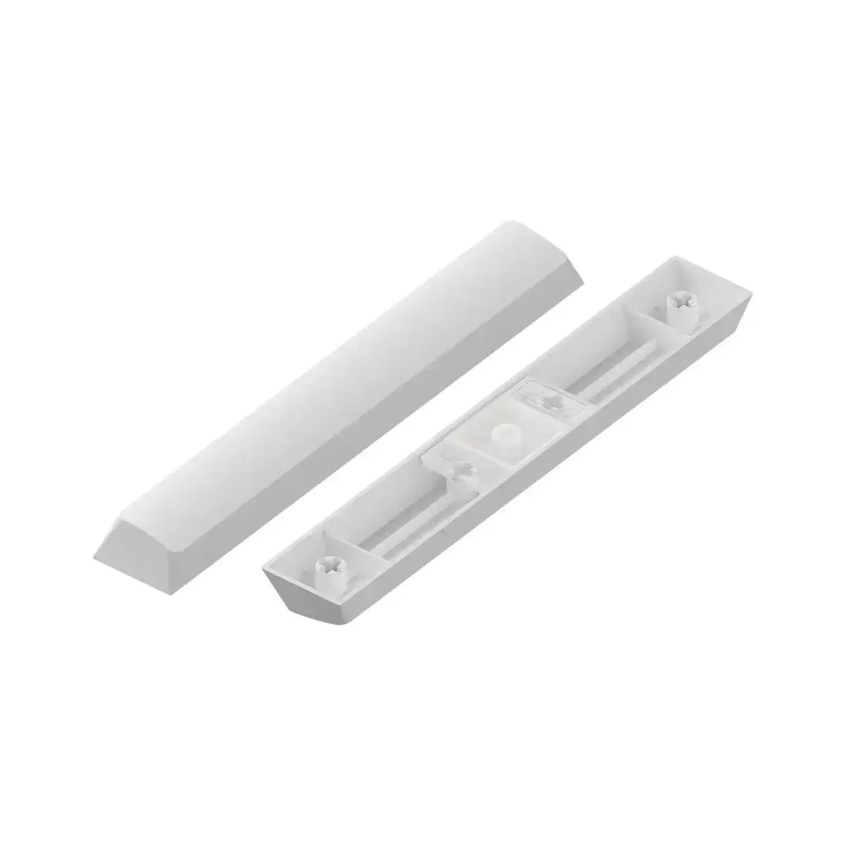 Biały keycap spacebar do klawiatury mechanicznej, widok z góry i od spodu na białym tle