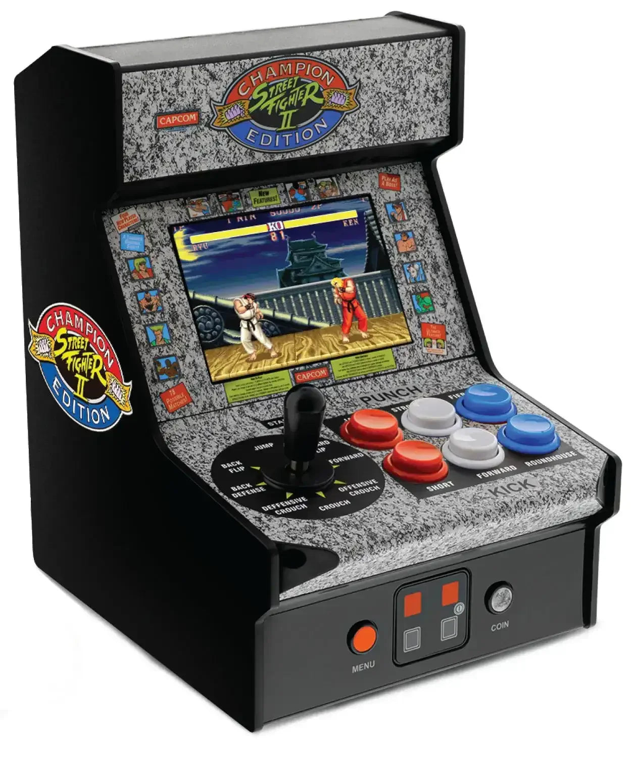 Mini automat arcade Street Fighter II z joystickiem i kolorowymi przyciskami do gier retro.