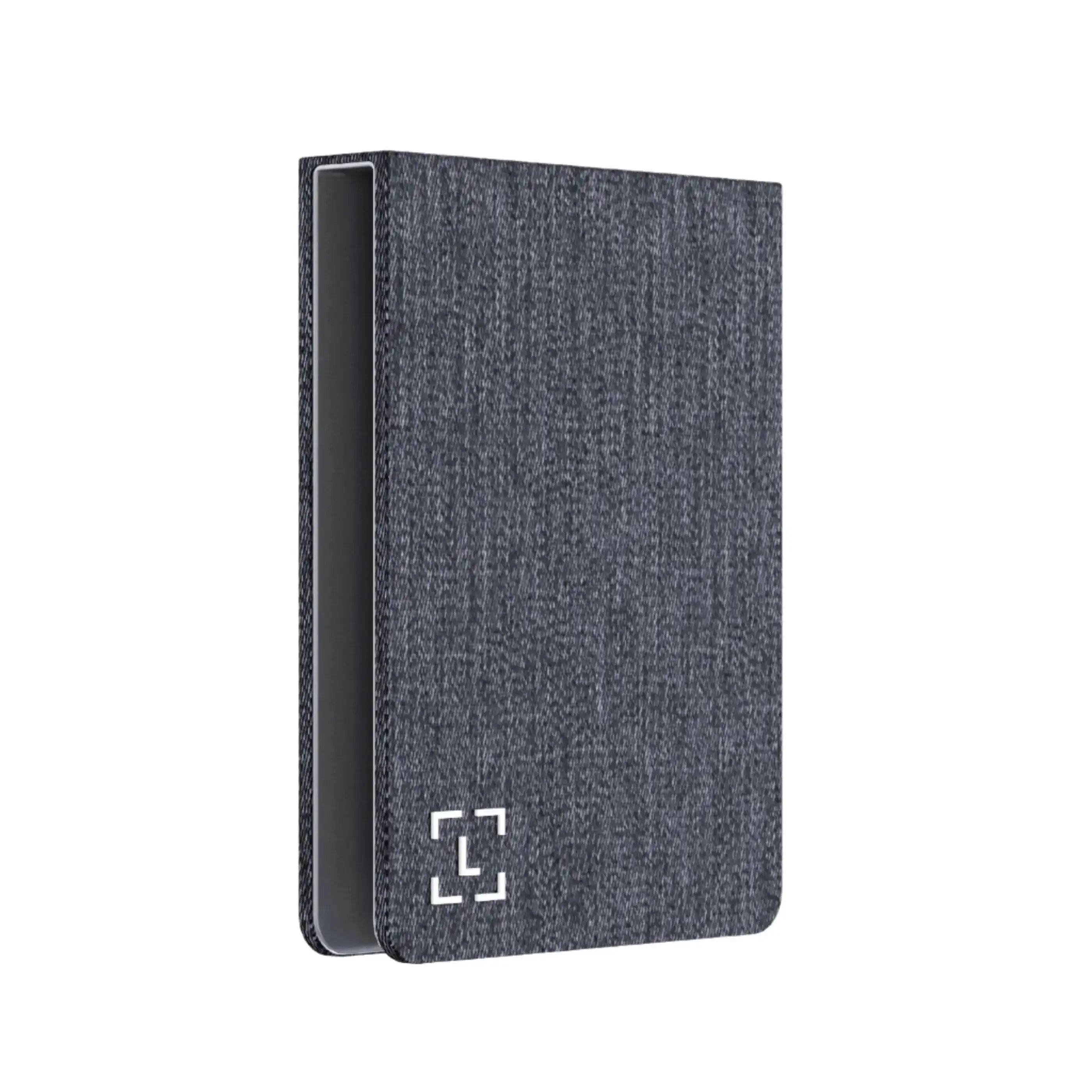 Szare etui na akcesoria biurowe, tekstylny materiał, minimalistyczny design.