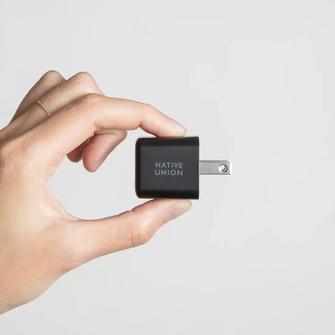 Native Union - Fast GaN Charger PD 30W V2 - Ładowarka PD 30W V2