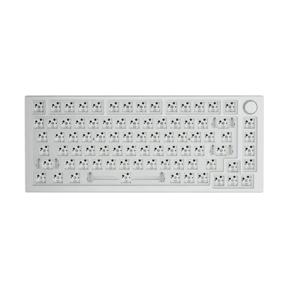Biała obudowa klawiatury mechanicznej bez klawiszy, hot-swap, idealna do personalizacji.