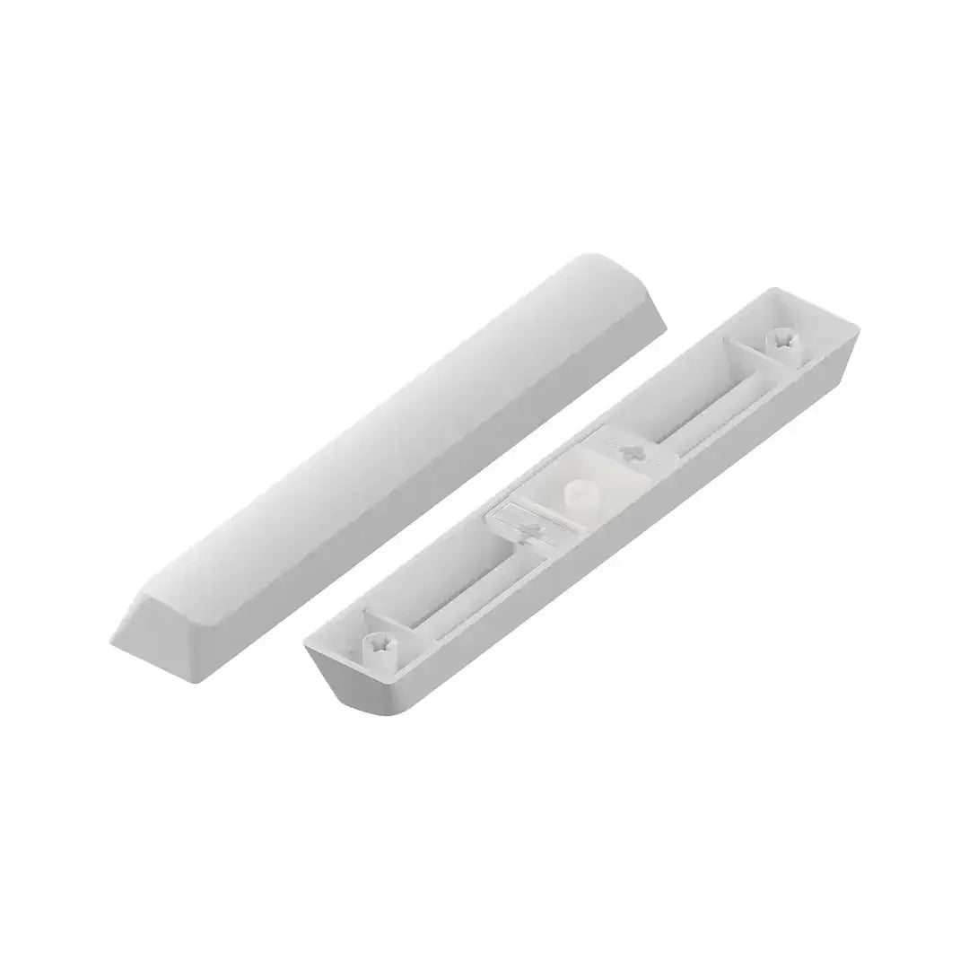 Biały keycap spacebar do klawiatury mechanicznej, widok z góry i spodu