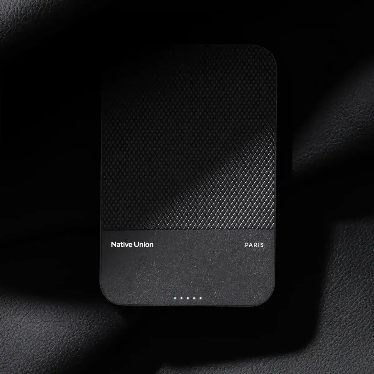 Native Union - (Re)Classic Power Bank with MagSafe Wireless Charging - Powerbank z ładowaniem MagSafe