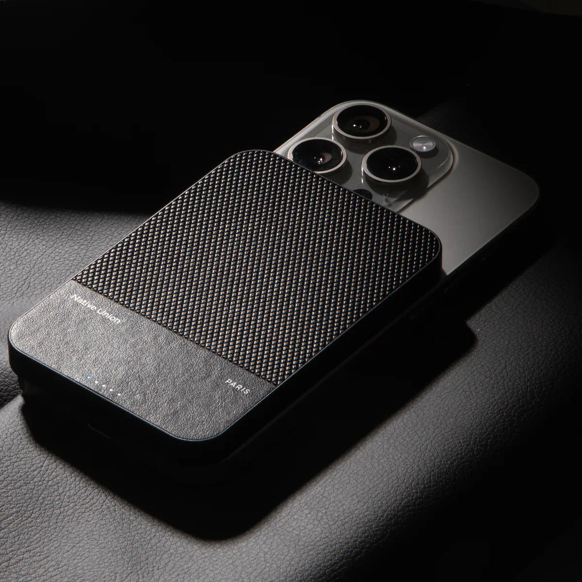 Native Union - (Re)Classic Power Bank with MagSafe Wireless Charging - Powerbank z ładowaniem MagSafe