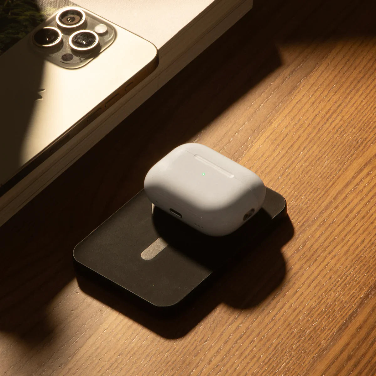 Native Union - (Re)Classic Power Bank with MagSafe Wireless Charging - Powerbank z ładowaniem MagSafe