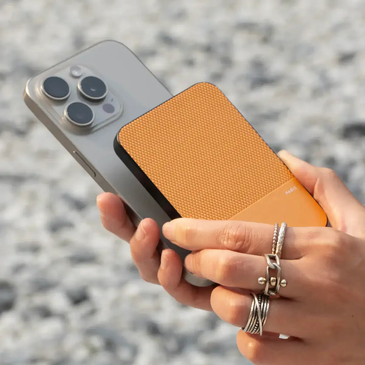 Native Union - (Re)Classic Power Bank with MagSafe Wireless Charging - Powerbank z ładowaniem MagSafe