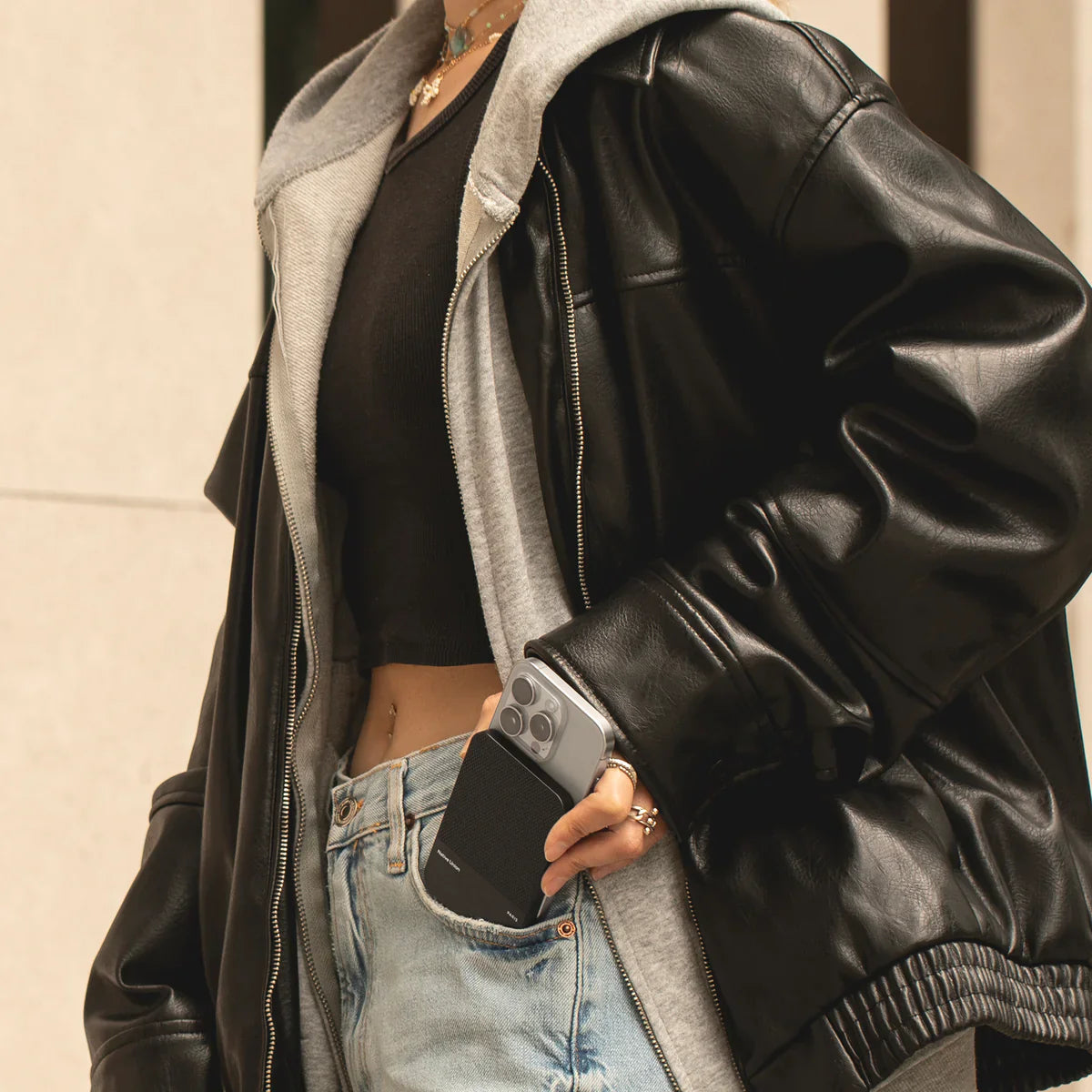 Native Union - (Re)Classic Power Bank with MagSafe Wireless Charging - Powerbank z ładowaniem MagSafe