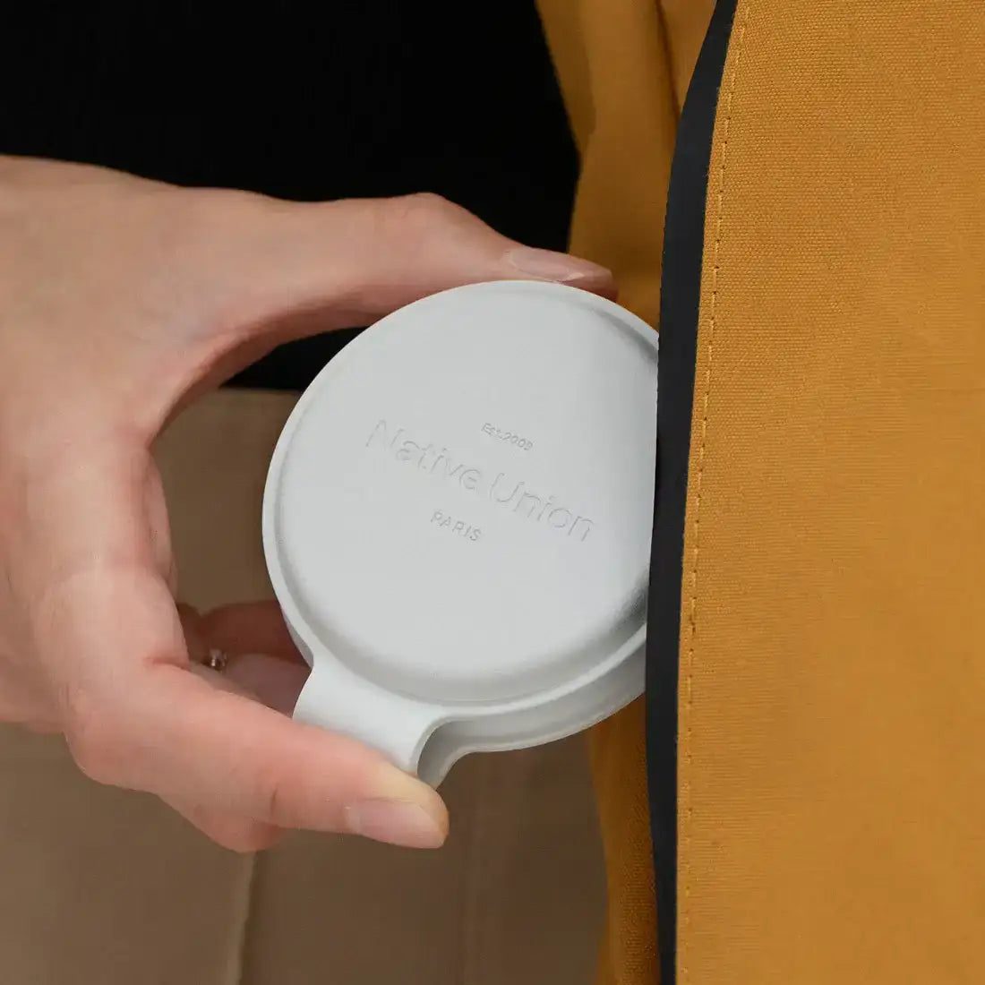 Native Union - Voyage 2-in-1 Magnetic Wireless Charger - Magnetyczna Ładowarka Bezprzewodowa 2w1