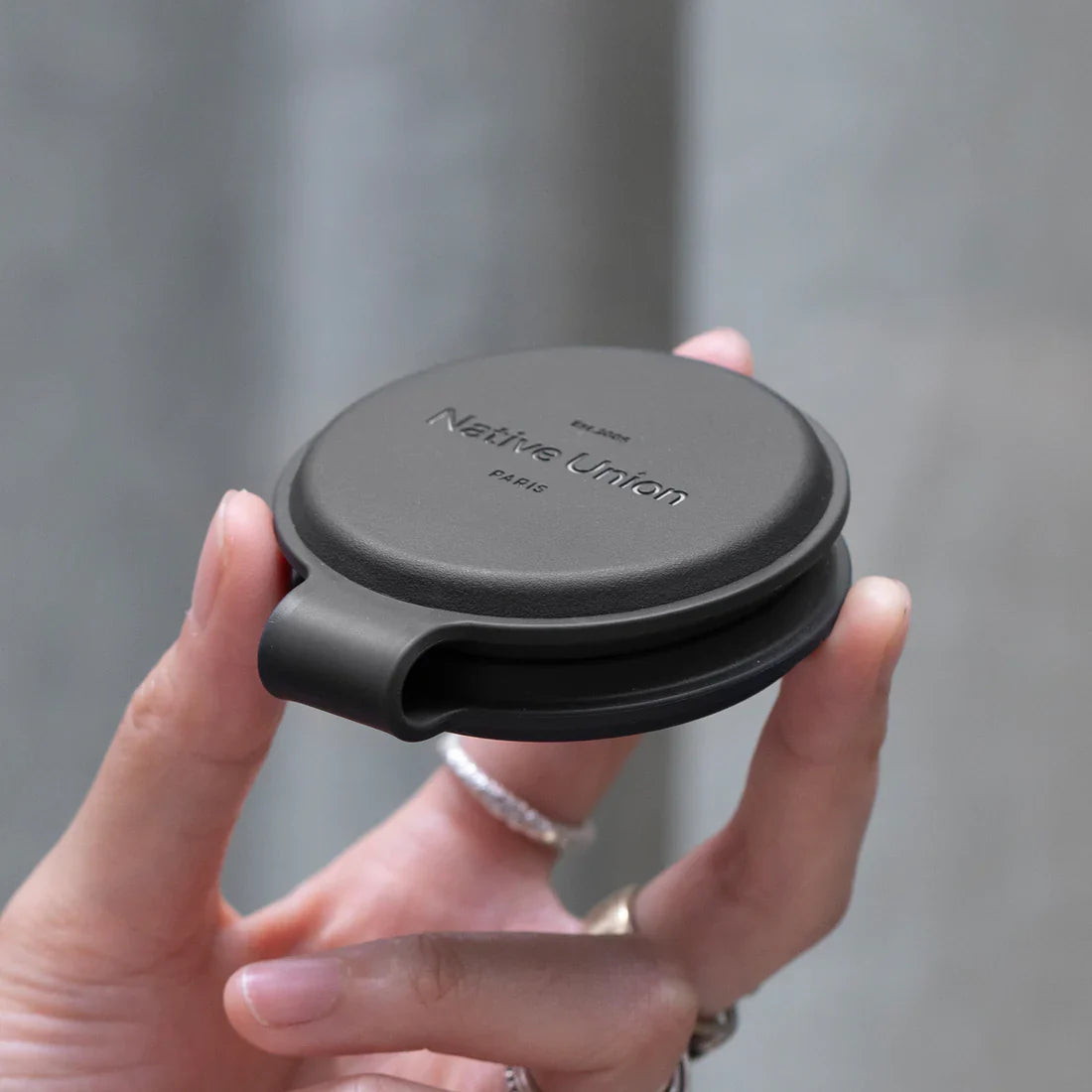 Native Union - Voyage 2-in-1 Magnetic Wireless Charger - Magnetyczna Ładowarka Bezprzewodowa 2w1