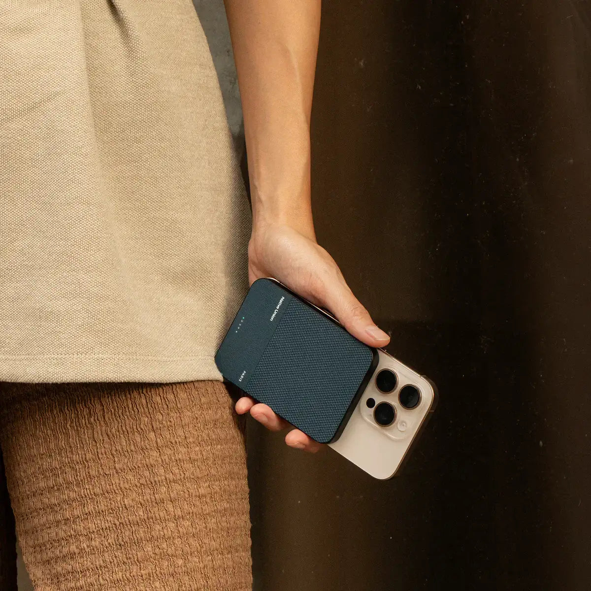 Native Union - (Re)Classic Power Bank with MagSafe Wireless Charging - Powerbank z ładowaniem MagSafe