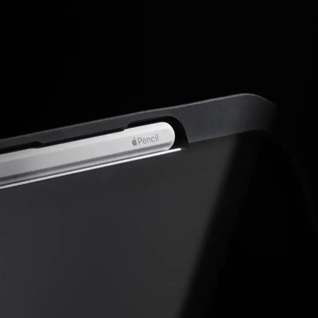 Native Union - Active Case for iPad Pro 11" / 13" / Air 11" / Air 13" - Etui na iPad Pro 11" / 13" / Air 11" / Air 13"