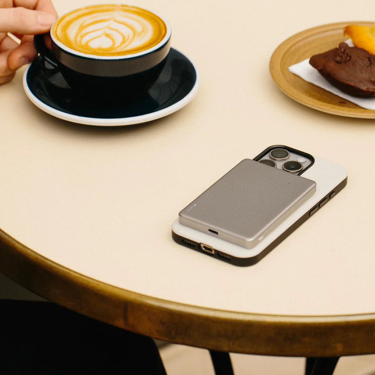 Native Union - Active Power Bank With MagSafe Wireless Charging - Powerbank z ładowaniem MagSafe