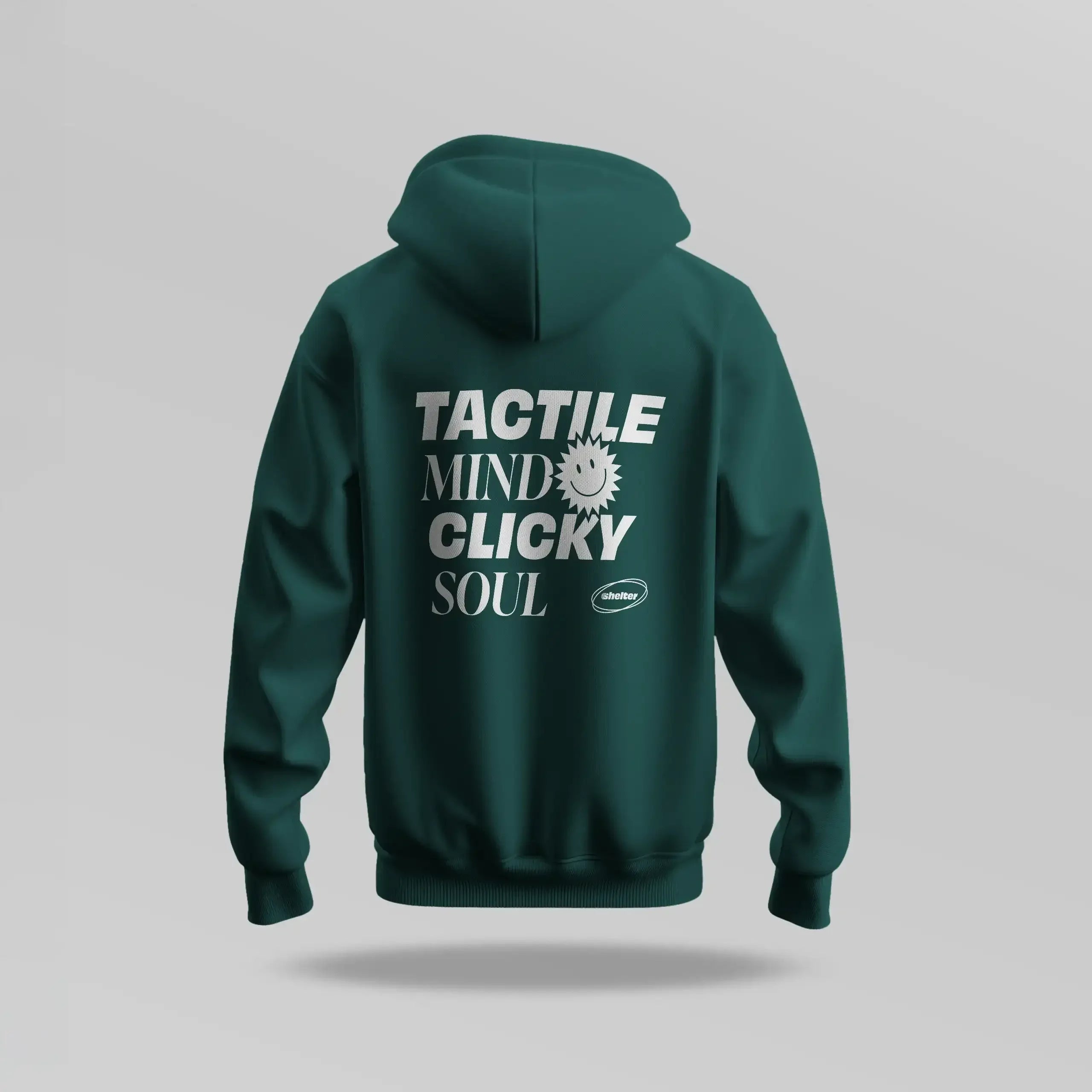 Ciemnozielona bluza z kapturem, nadruk TACTILE MIND CLICKY SOUL, temat klawiatur mechanicznych.