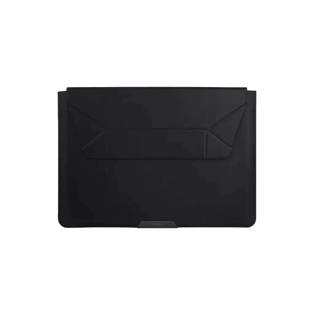 Czarna etui na laptopa, minimalistyczny design, akcesorium do biura, home office
