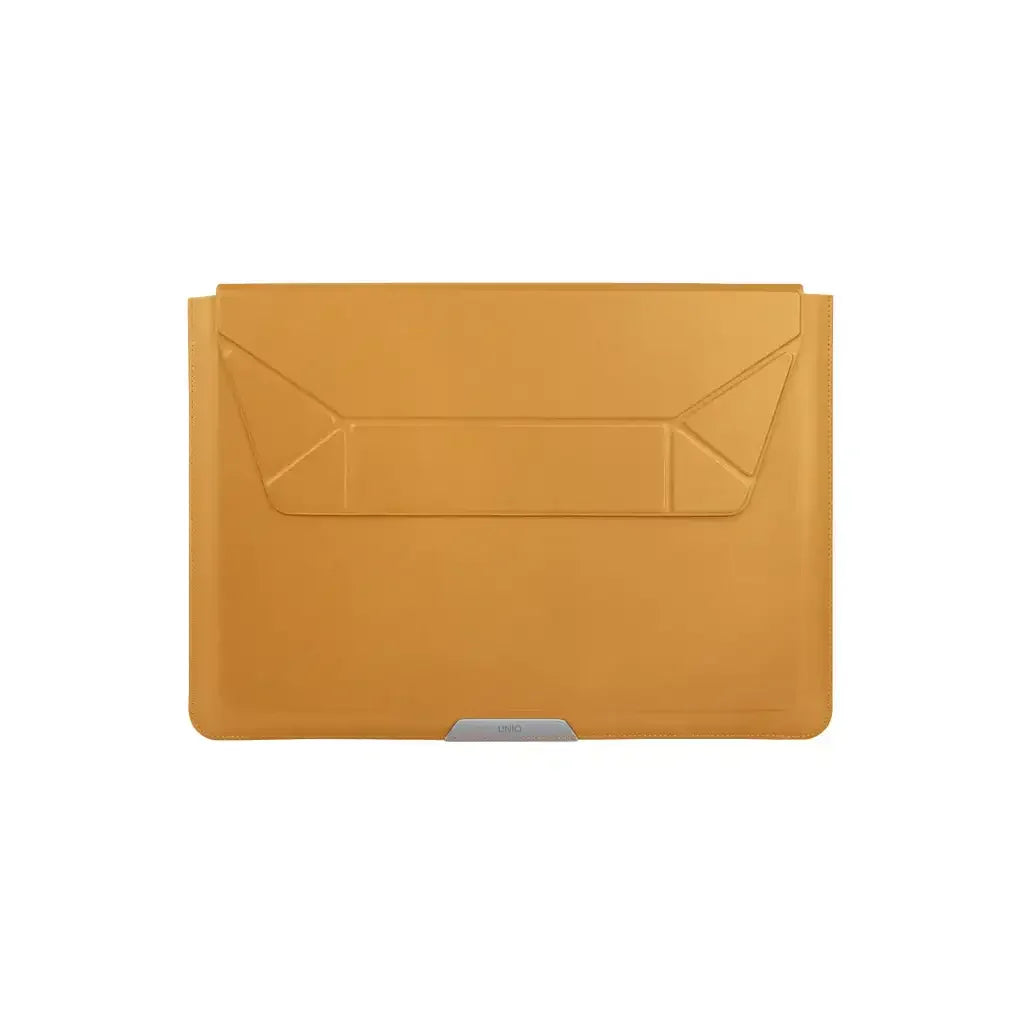 Musztardowe etui na laptopa, minimalistyczny design, skórzane akcesorium biurowe