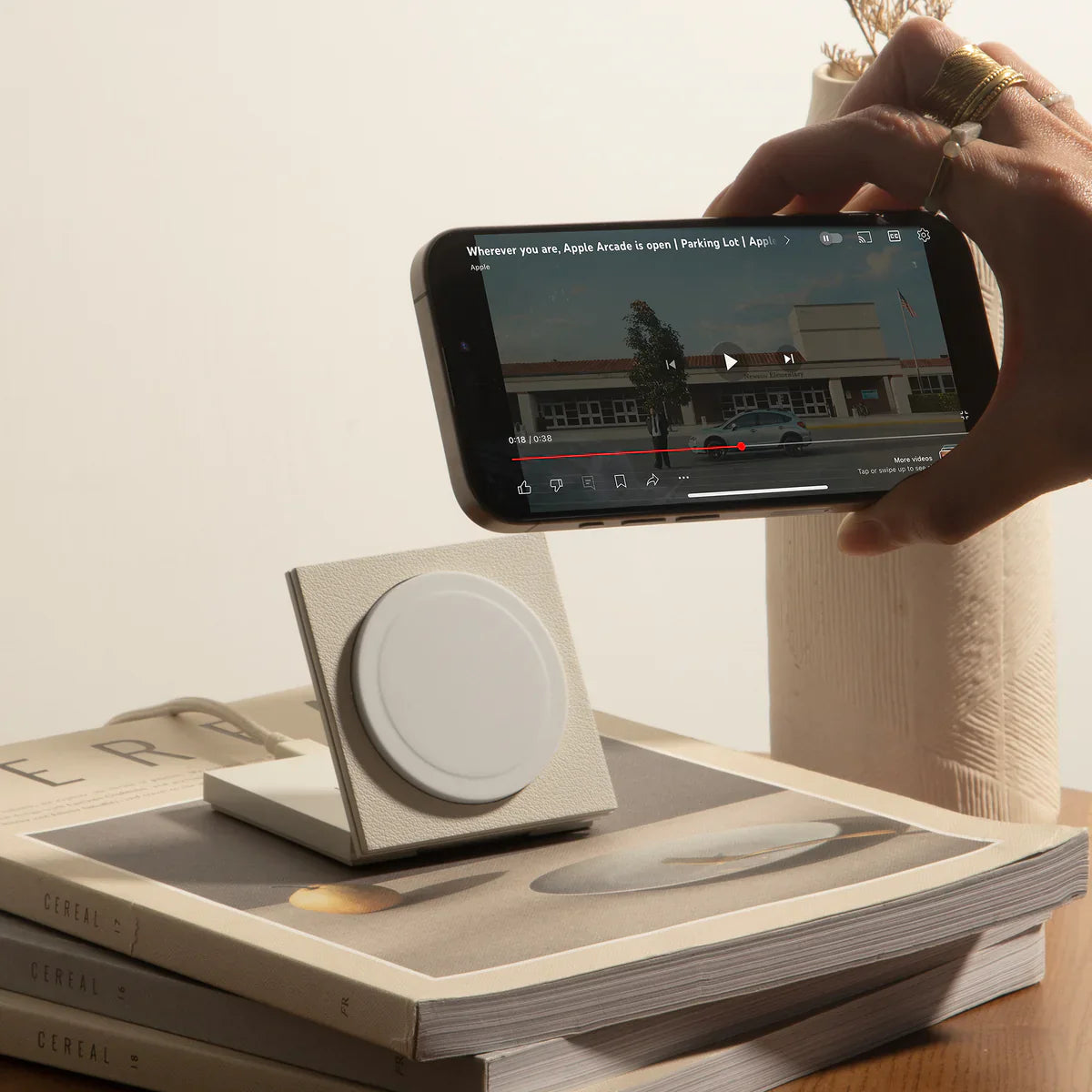 Native Union - Rise Magnetic Wireless Charger - Magnetyczna Ładowarka Bezprzewodowa