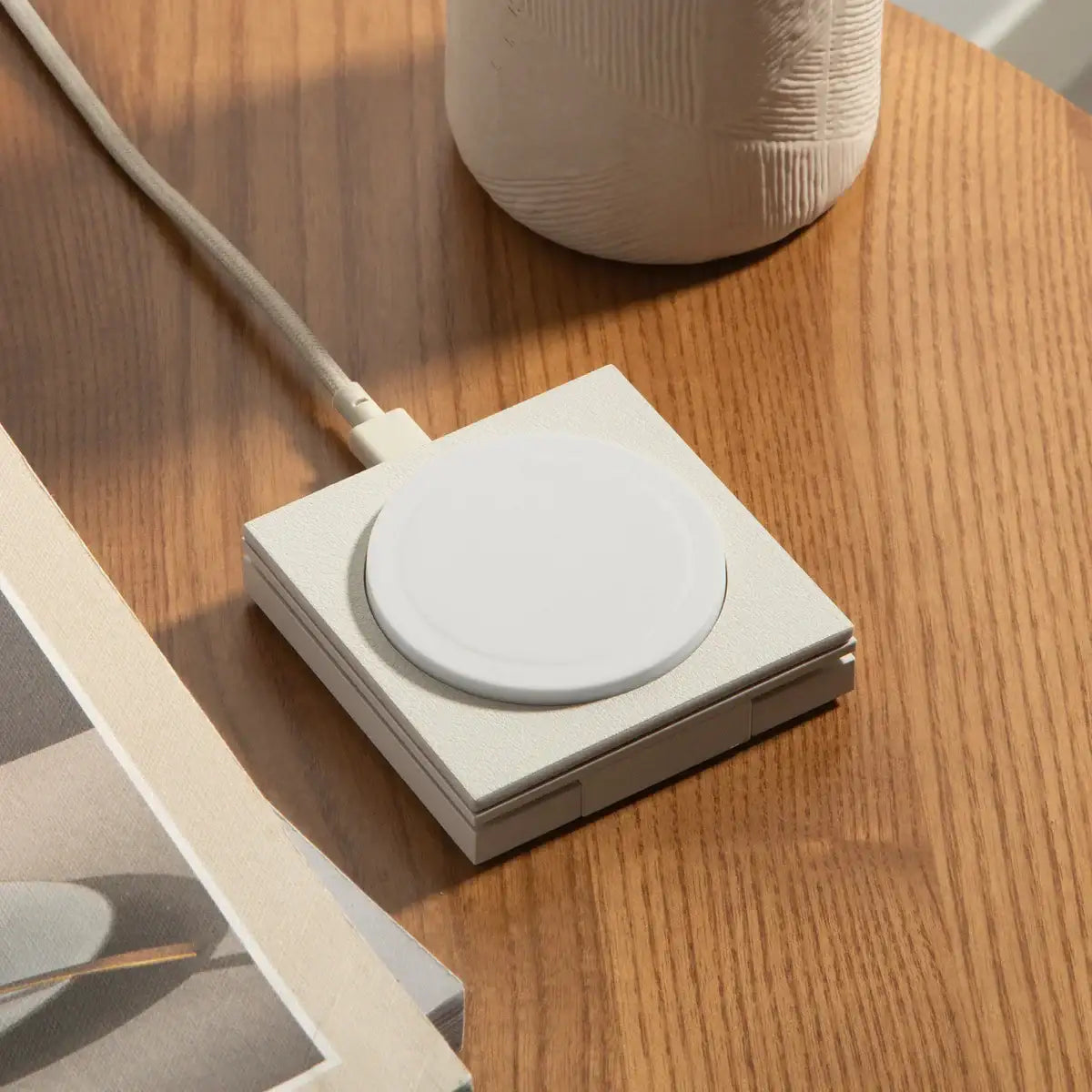Native Union - Rise Magnetic Wireless Charger - Magnetyczna Ładowarka Bezprzewodowa