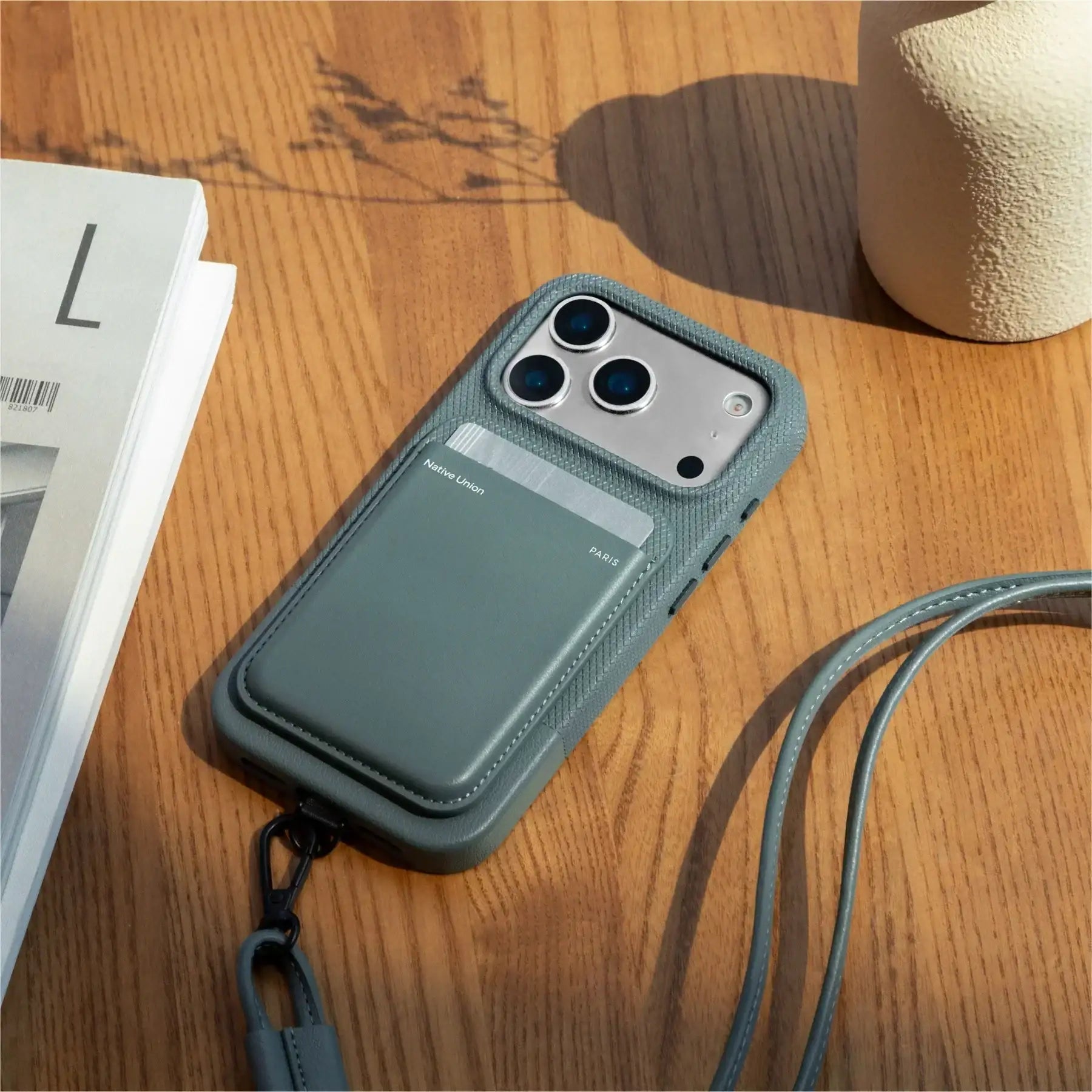 Native Union - (Re)Classic Case for iPhone 17 / Pro / Pro Max / Air - Etui na iPhone z MagSafe