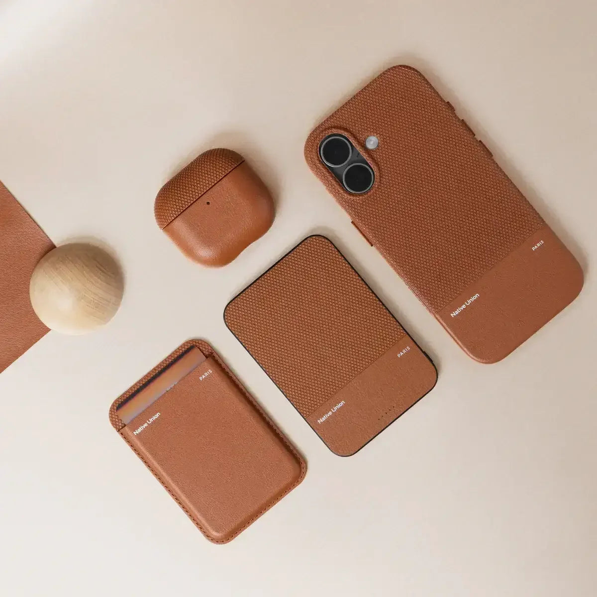 Native Union - (Re)Classic Power Bank with MagSafe Wireless Charging - Powerbank z ładowaniem MagSafe