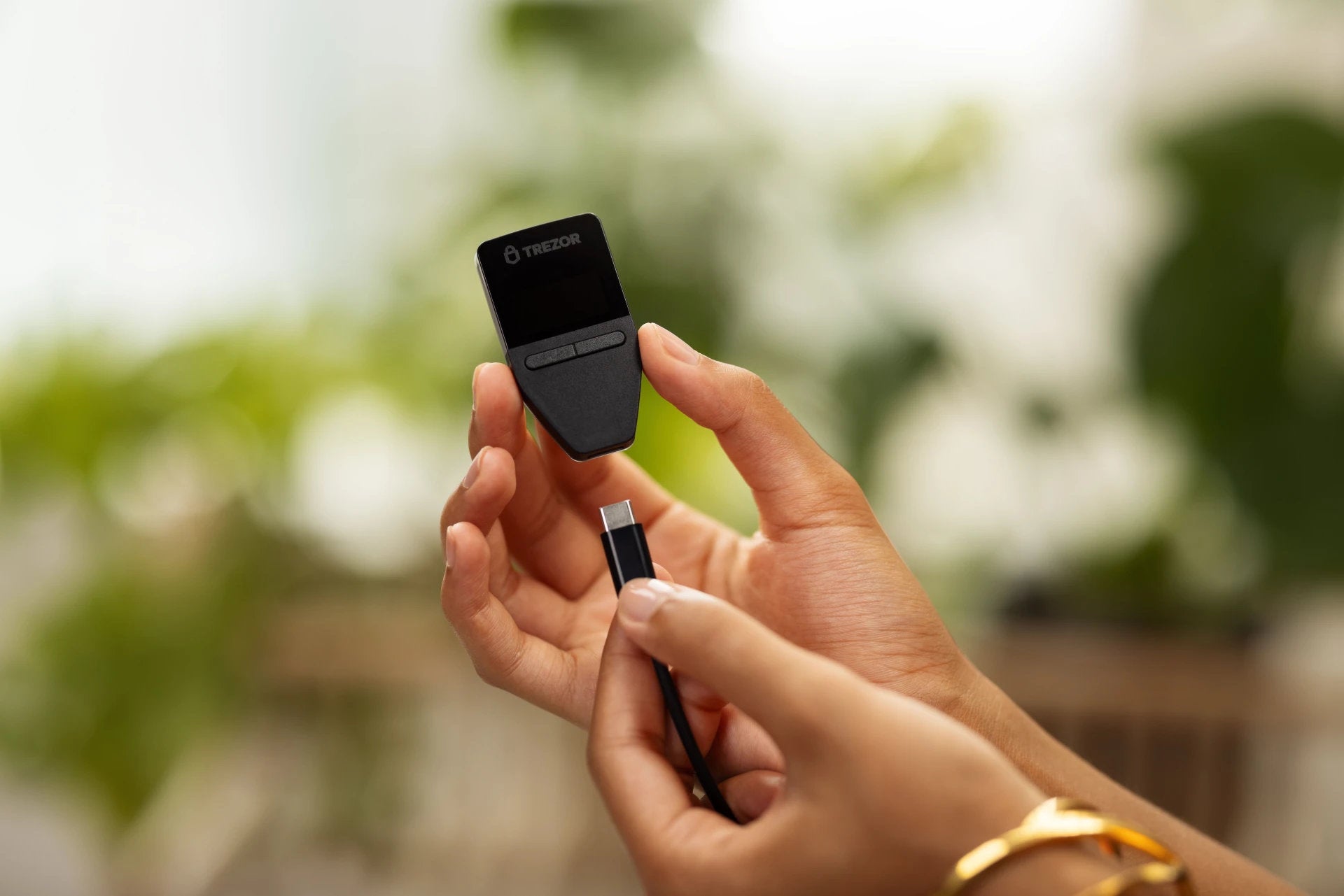 Trezor - Safe 3 - Portfel do Kryptowalut