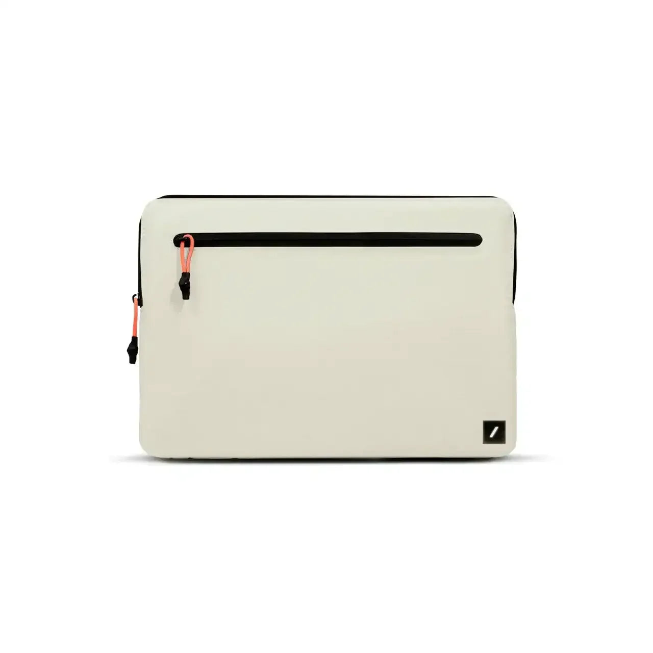 Etui na klawiaturę mechaniczna, jasnoszare, z czarnym zamkiem i pomarańczowymi akcentami.