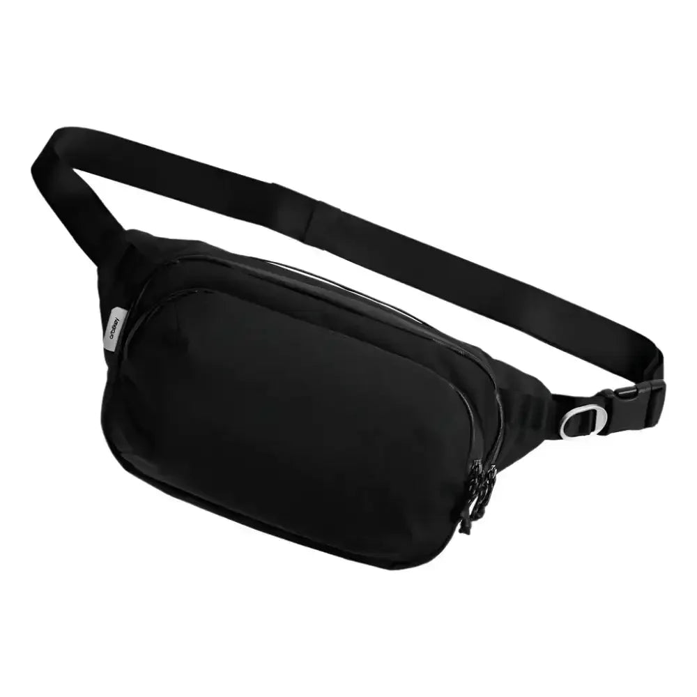 Czarna nerka na pasek, saszetka typu urban sling, akcesorium biurowe do codziennego użytku