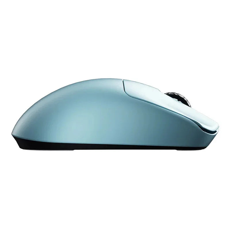 Elegancka mysz komputerowa w pastelowym niebieskim kolorze, idealna do home office i desk setupu