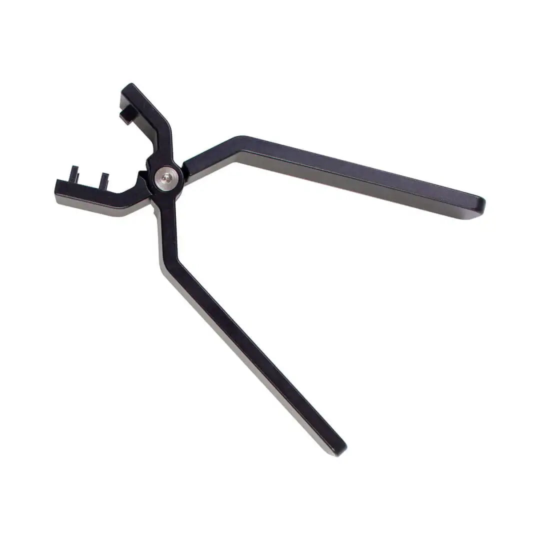 Czarny otwieracz do przełączników Gateron, narzędzie do klawiatur mechanicznych na białym tle