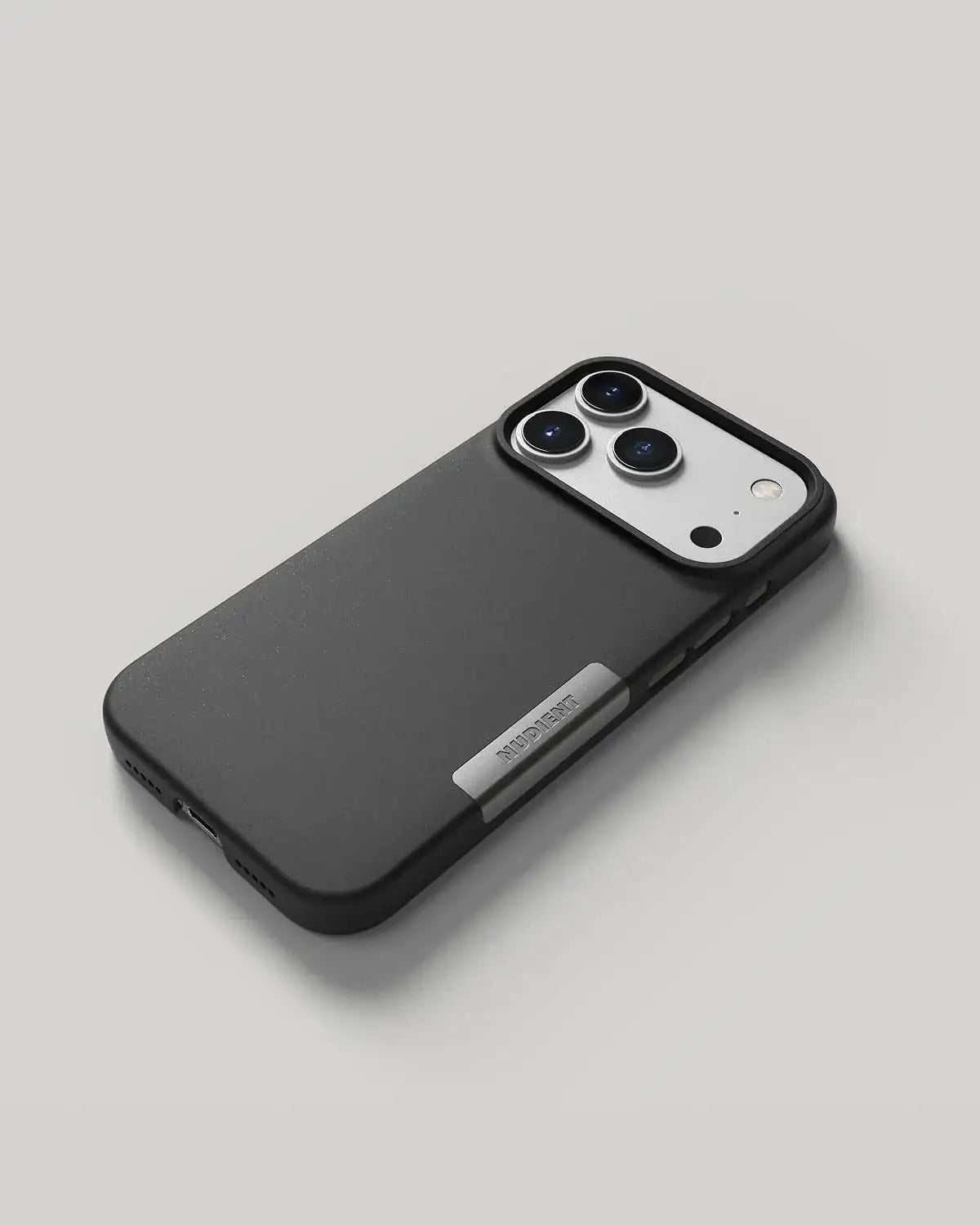 Nudient - Thin Case for iPhone 17 / Air / Pro / Pro Max - Etui z MagSafe na iPhone 17 / Air / Pro / Pro Max