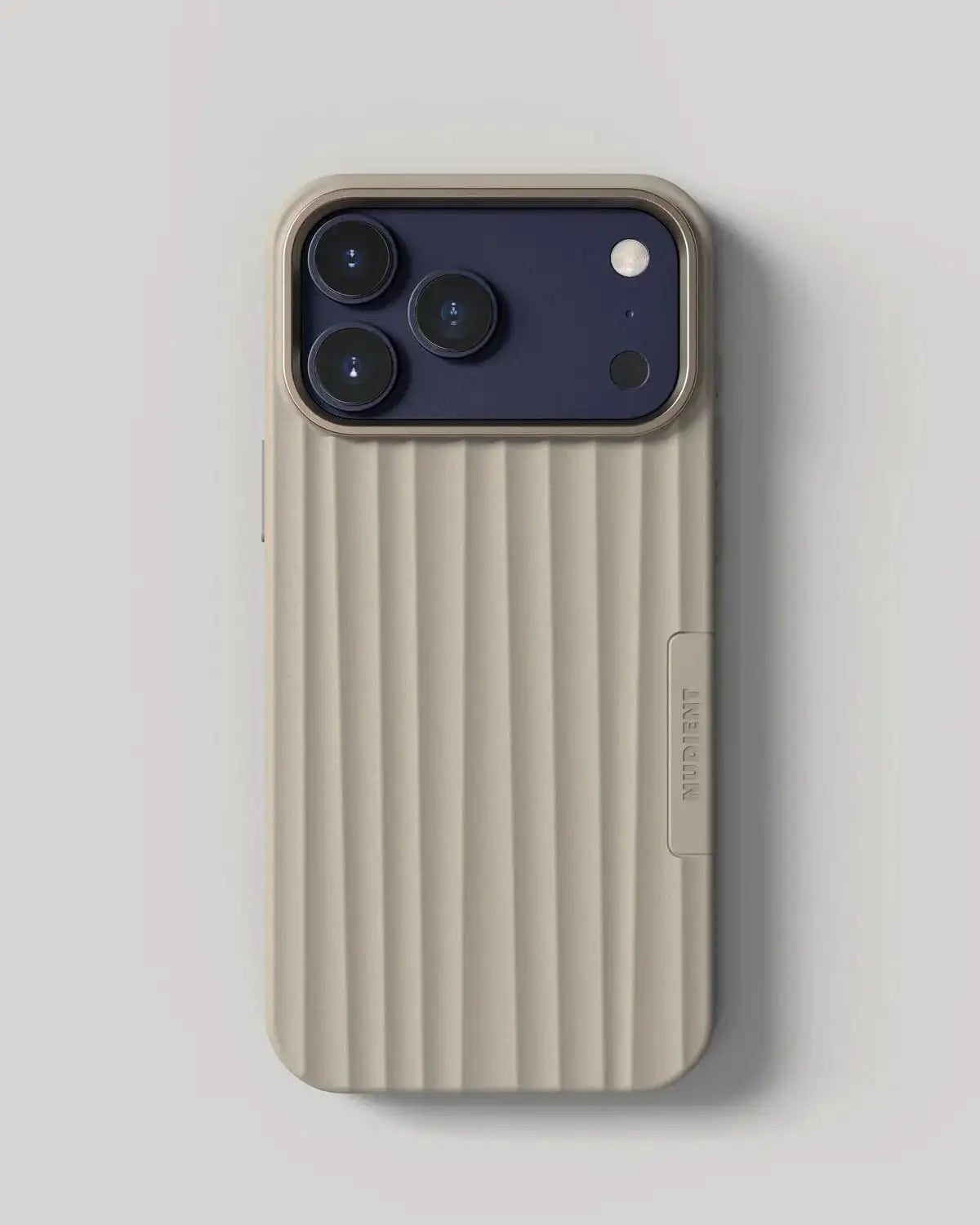 Nudient - Bold Case for iPhone 17 / Air / Pro / Pro Max - Etui z MagSafe na iPhone 17 / Air / Pro / Pro Max