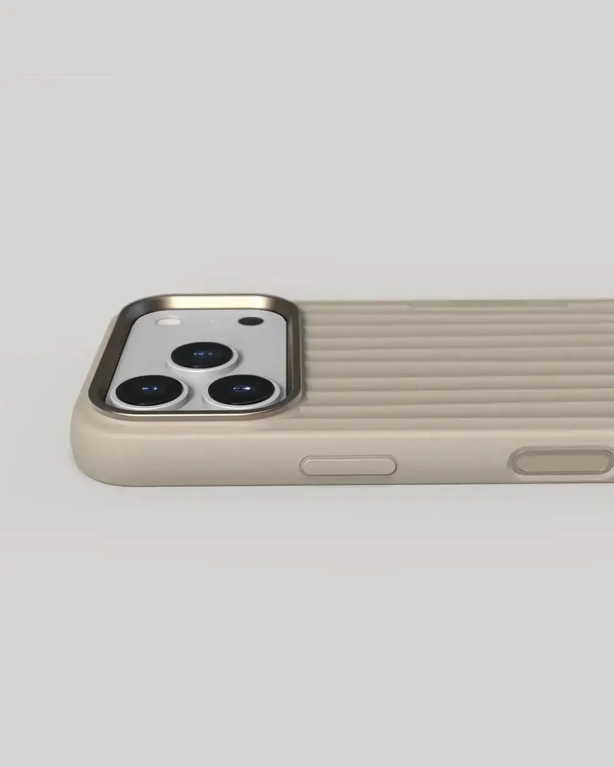 Nudient - Bold Case for iPhone 17 / Air / Pro / Pro Max - Etui z MagSafe na iPhone 17 / Air / Pro / Pro Max