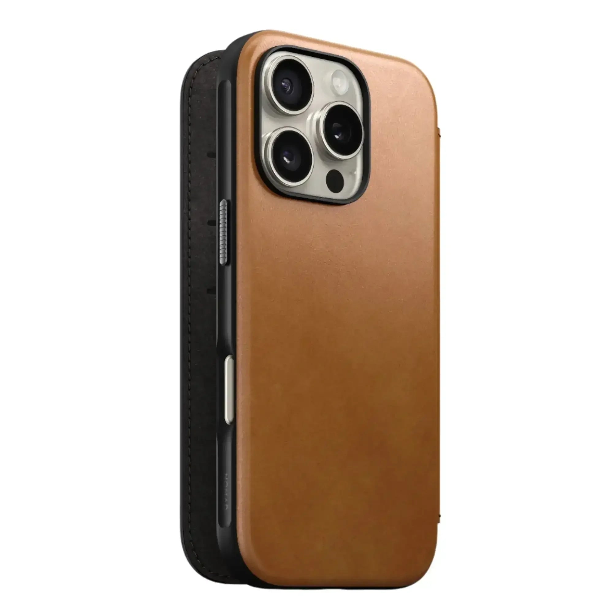 iPhone w brązowym skórzanym etui, akcesorium do biura, widoczne obiektywy aparatu
